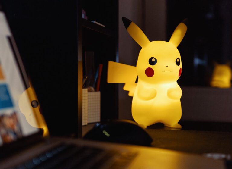 Pokemon pikachu lamp